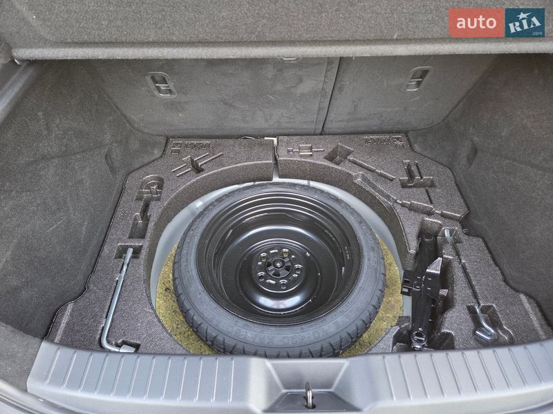 Хетчбек Mazda 3 2024 в Києві