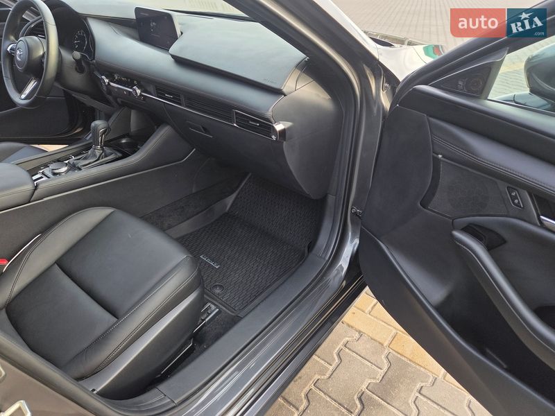 Хетчбек Mazda 3 2024 в Києві