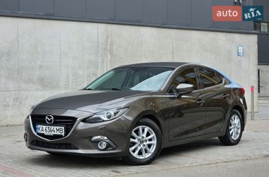 Седан Mazda 3 2016 в Киеве