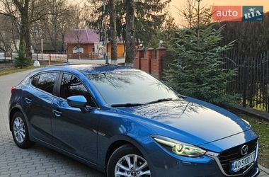 Хетчбек Mazda 3 2018 в Сваляві