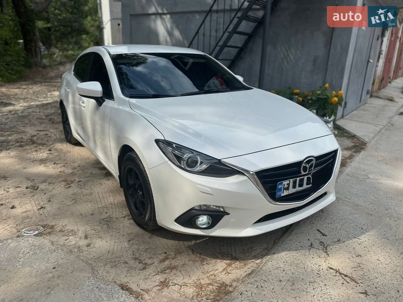 Mazda 3 2015