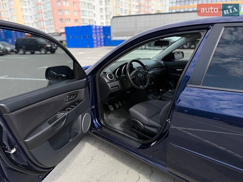 Хэтчбек Mazda 3 2008 в Ивано-Франковске