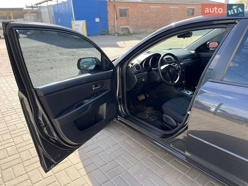 Седан Mazda 3 2005 в Ковеле