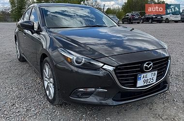 Хэтчбек Mazda 3 2017 в Днепре