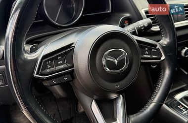 Хэтчбек Mazda 3 2017 в Днепре
