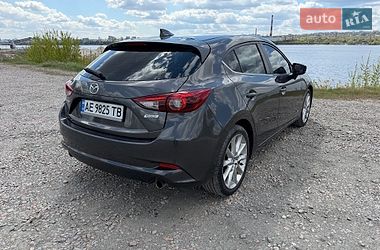 Хэтчбек Mazda 3 2017 в Днепре