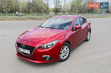 Седан Mazda 3 2015 в Києві