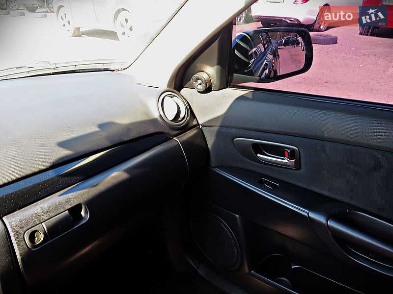 Хетчбек Mazda 3 2005 в Черкасах