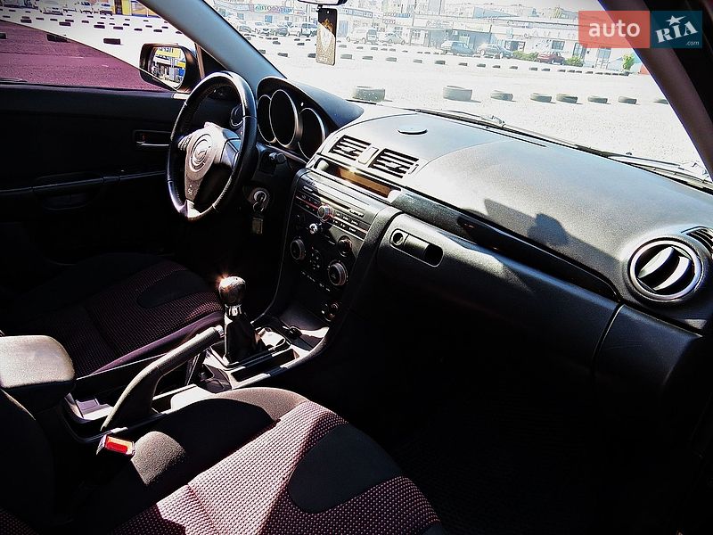 Хетчбек Mazda 3 2005 в Черкасах