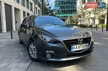 Седан Mazda 3 2014 в Киеве