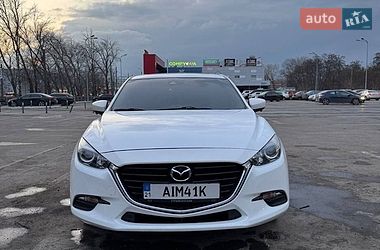 Седан Mazda 3 2017 в Сидоренково