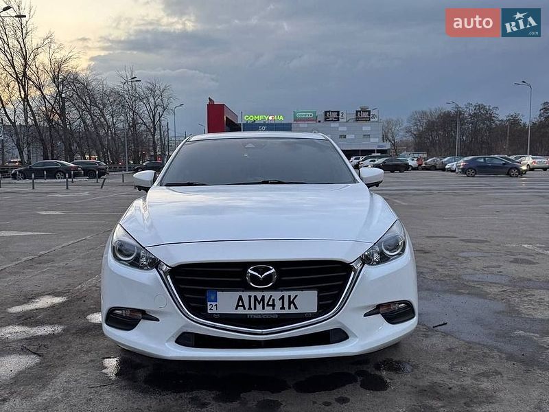 Седан Mazda 3 2017 в Сидоренково