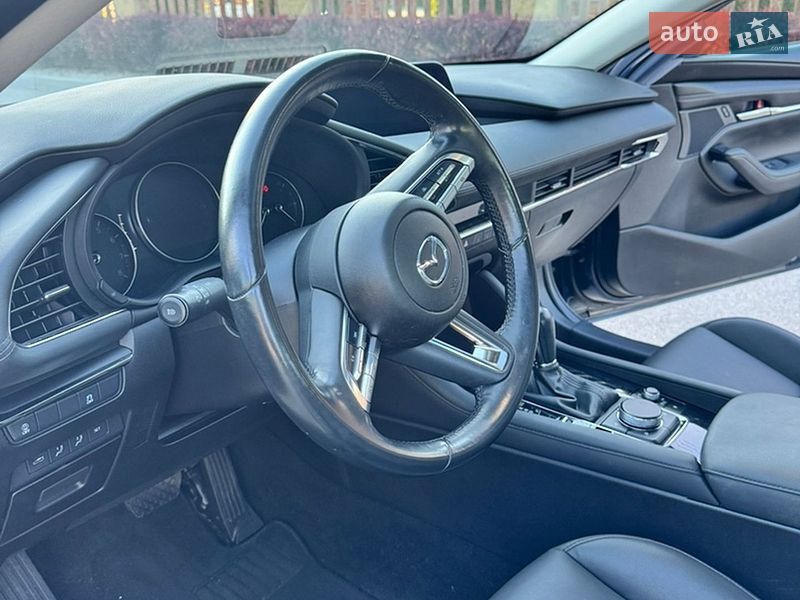 Седан Mazda 3 2021 в Дніпрі