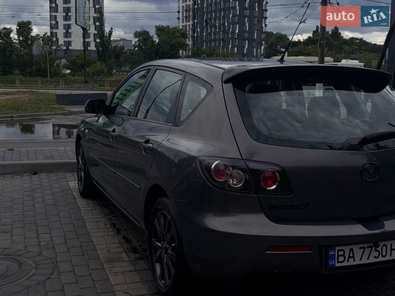 Хэтчбек Mazda 3 2006 в Кропивницком