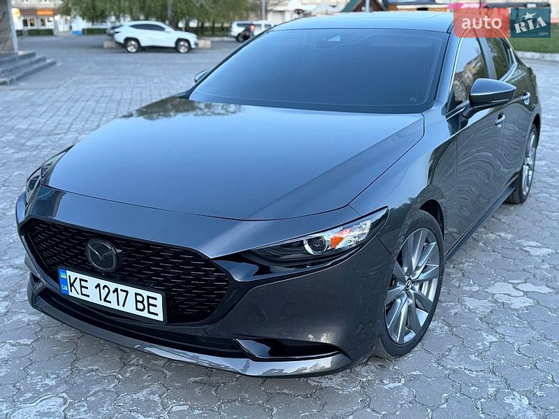 Седан Mazda 3 2022 в Дніпрі