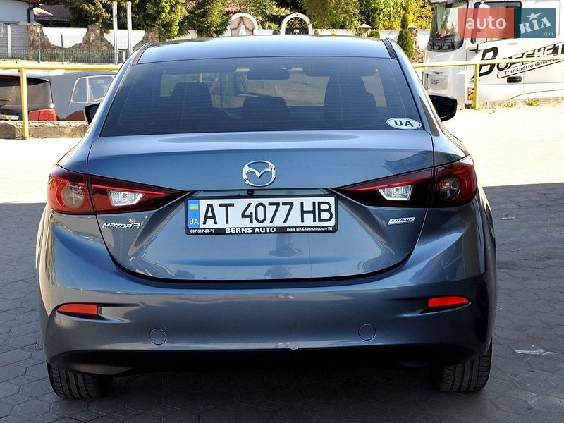 Седан Mazda 3 2016 в Львове