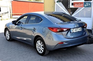 Седан Mazda 3 2016 в Львове