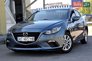 Седан Mazda 3 2016 в Львове