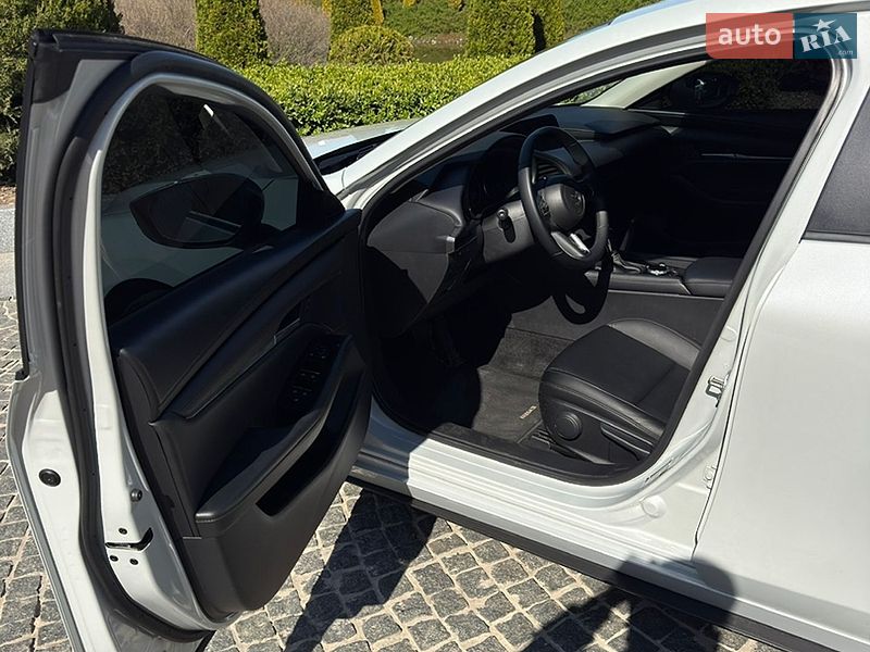 Седан Mazda 3 2025 в Дніпрі