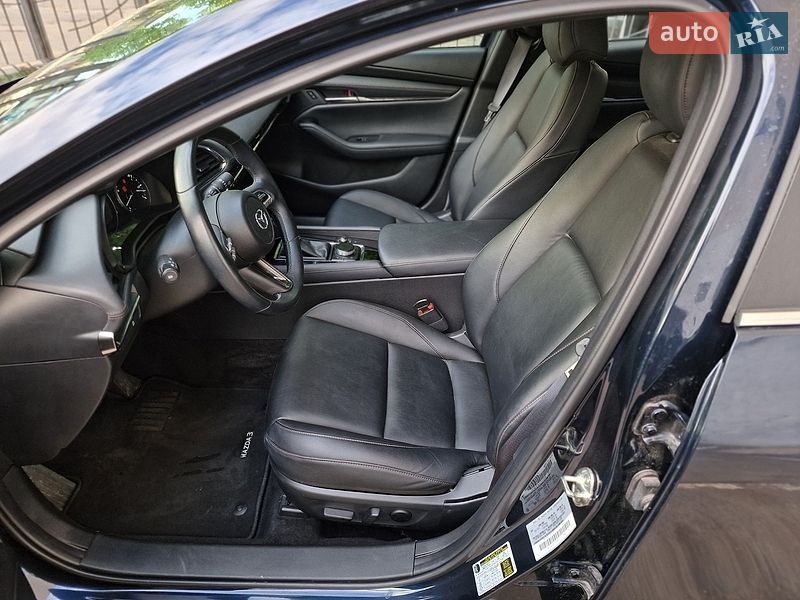 Хэтчбек Mazda 3 2023 в Одессе