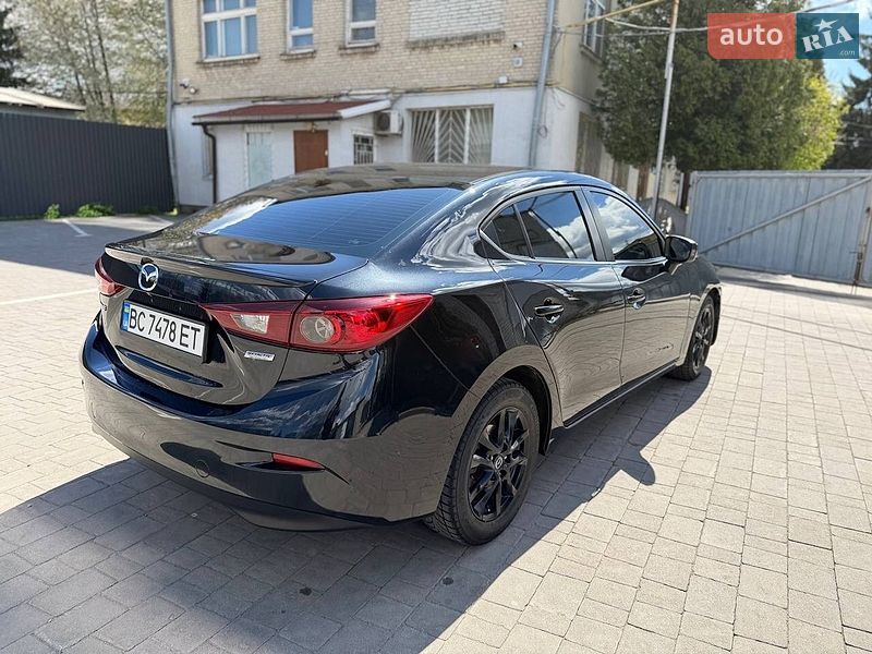 Седан Mazda 3 2014 в Львове