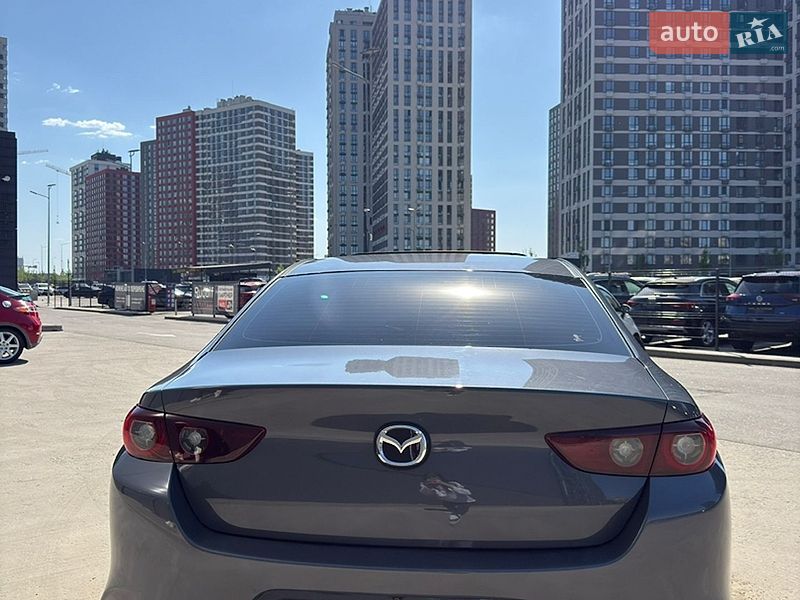 Седан Mazda 3 2021 в Киеве
