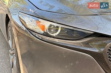 Хэтчбек Mazda 3 2019 в Ахтырке