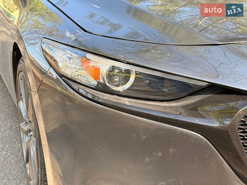 Хэтчбек Mazda 3 2019 в Ахтырке