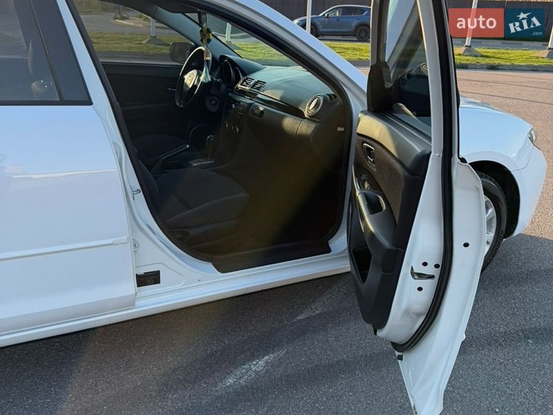 Седан Mazda 3 2008 в Ходосовке
