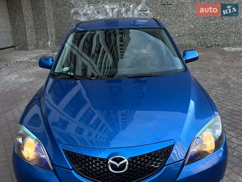 Хэтчбек Mazda 3 2004 в Ивано-Франковске