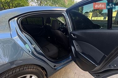 Седан Mazda 3 2016 в Черноморске