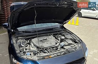 Седан Mazda 3 2023 в Львове