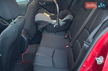 Седан Mazda 3 2017 в Львове