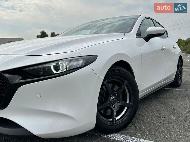 Хэтчбек Mazda 3 2019 в Киеве