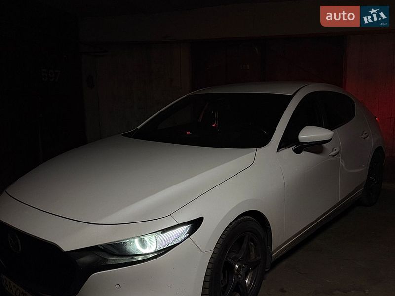 Хэтчбек Mazda 3 2019 в Киеве