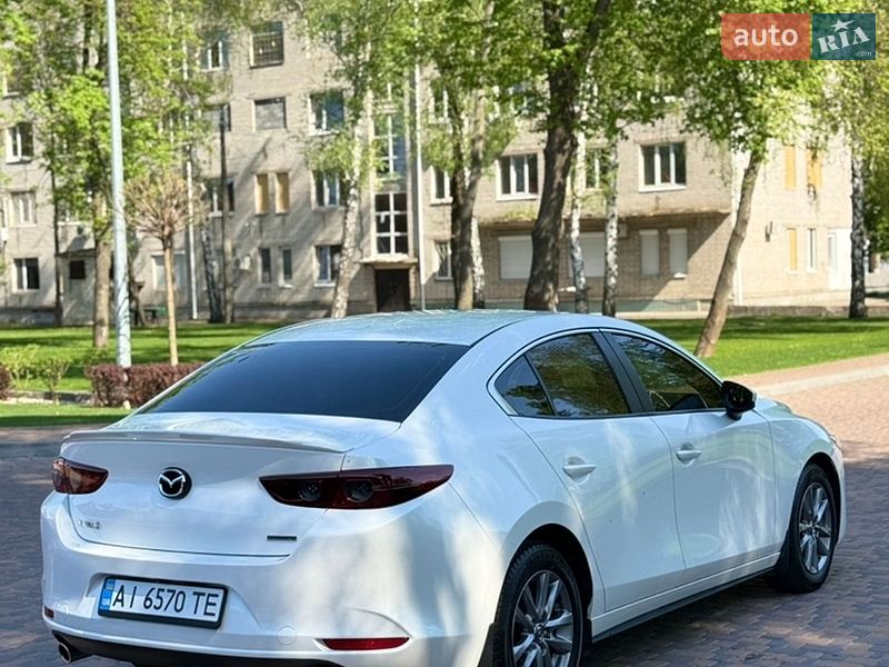 Седан Mazda 3 2020 в Киеве