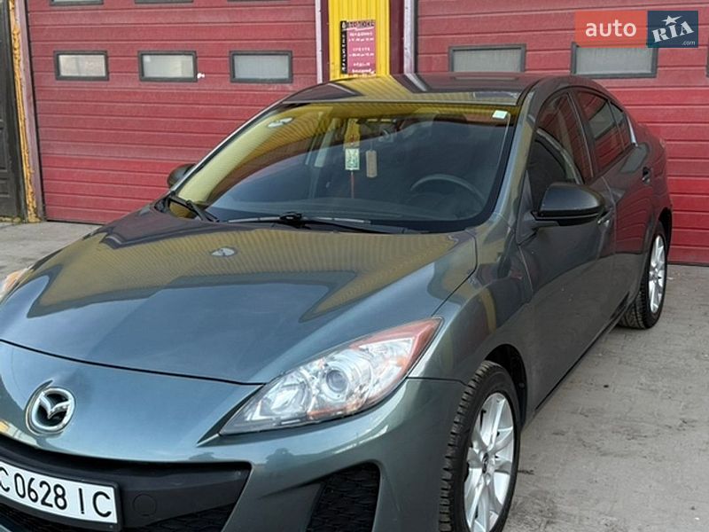 Седан Mazda 3 2012 в Бориславі