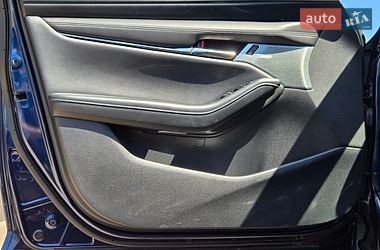 Седан Mazda 3 2019 в Києві