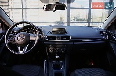 Седан Mazda 3 2015 в Харькове