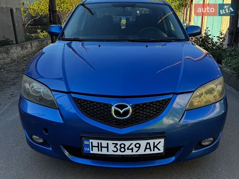 Седан Mazda 3 2004 в Одессе