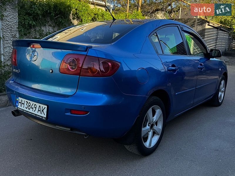 Седан Mazda 3 2004 в Одессе