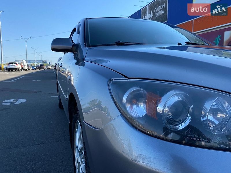 Хэтчбек Mazda 3 2006 в Киеве
