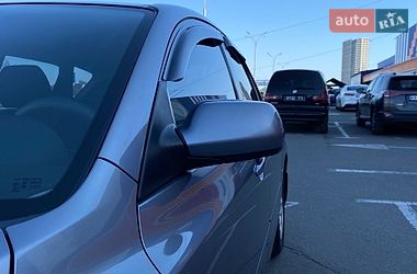 Хэтчбек Mazda 3 2006 в Киеве