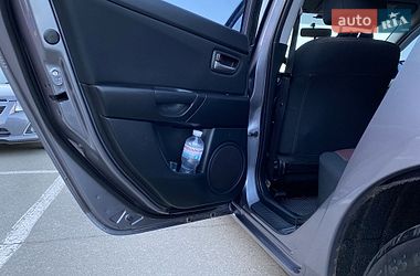 Хэтчбек Mazda 3 2006 в Киеве
