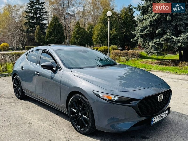 Хэтчбек Mazda 3 2023 в Киеве