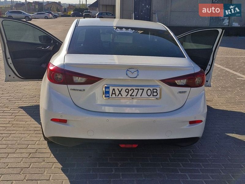 Седан Mazda 3 2013 в Харькове