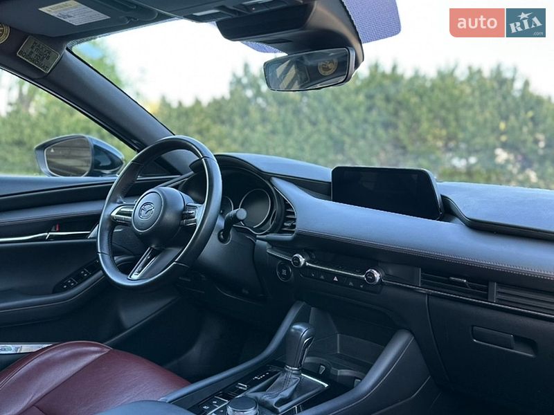Хэтчбек Mazda 3 2023 в Киеве