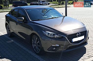 Седан Mazda 3 2015 в Львові