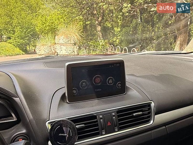 Седан Mazda 3 2015 в Києві