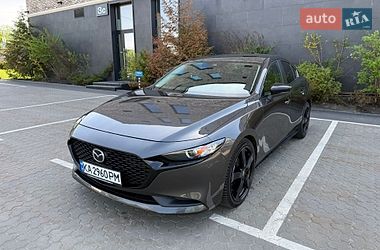 Седан Mazda 3 2021 в Киеве